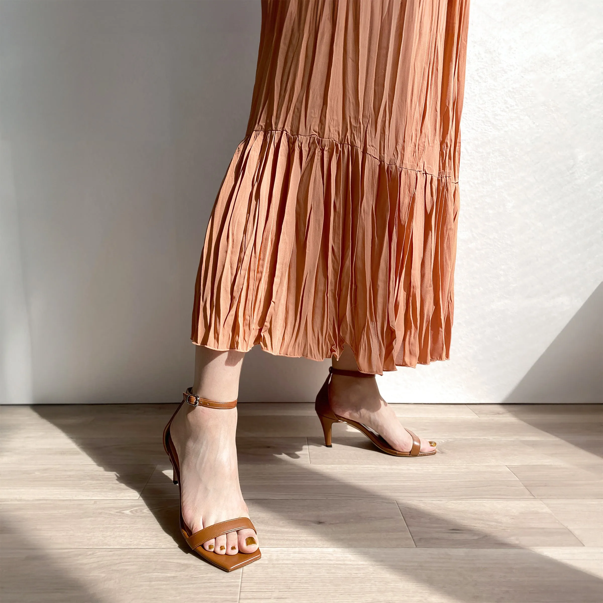 15% OFF: Simple Strap Sandals (735) C Brown