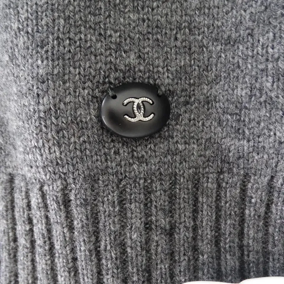 Chanel Gabrielle Coco Grey Cashmere Sweater