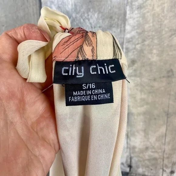 City Chic Cream Halter Maxi Dress in Cream Floral Size 16.