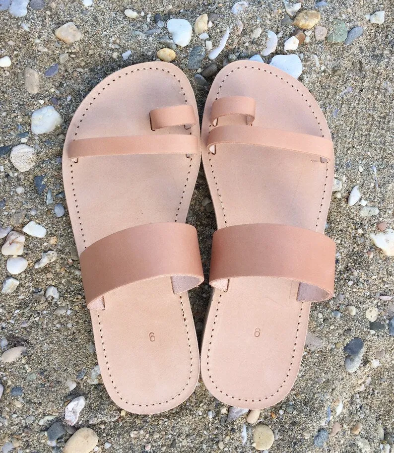 Classic ring toe sandals