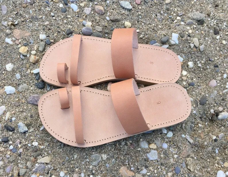Classic ring toe sandals