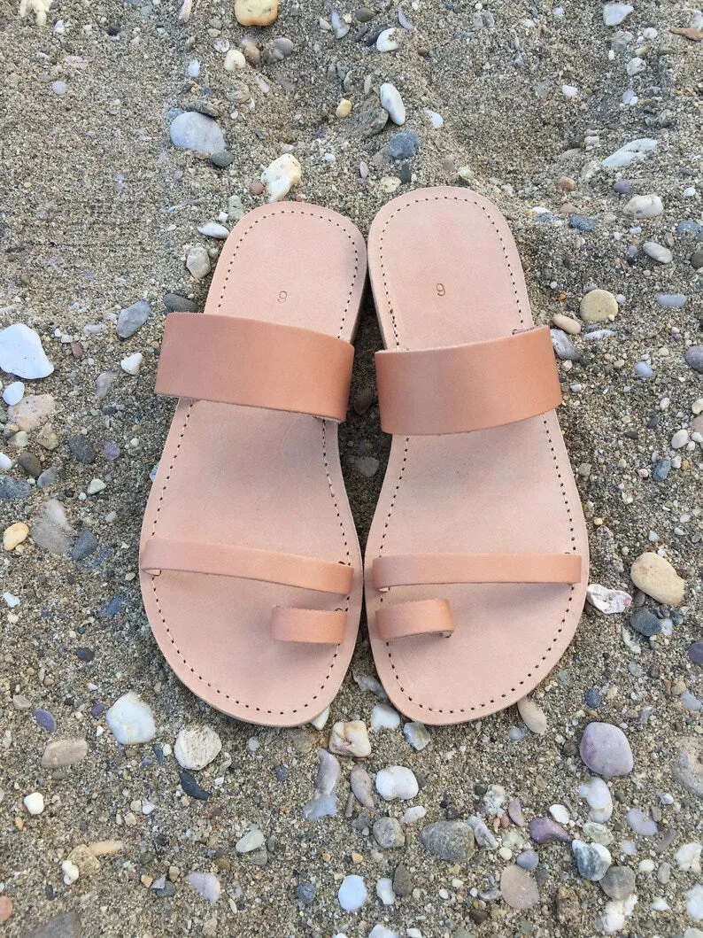 Classic ring toe sandals