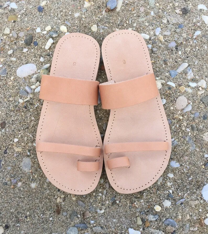 Classic ring toe sandals