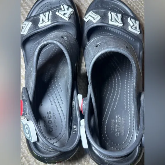 CROCS MEGA CRUSH sandals with charms size M 11