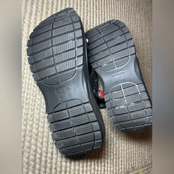 CROCS MEGA CRUSH sandals with charms size M 11