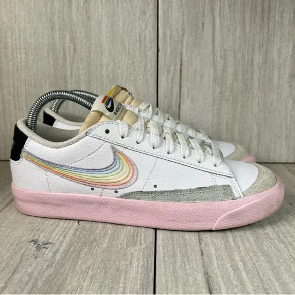 Nike Blazer Low 77 Vintage Be True LGBTQ Pride Sneakers Womens Size 8.5 Mens 6.5