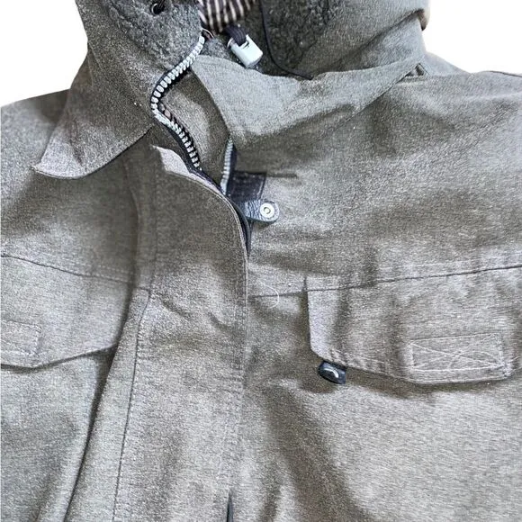Roxy Snowboard jacket, tan/grey size M great condition zip Velcro closures hood