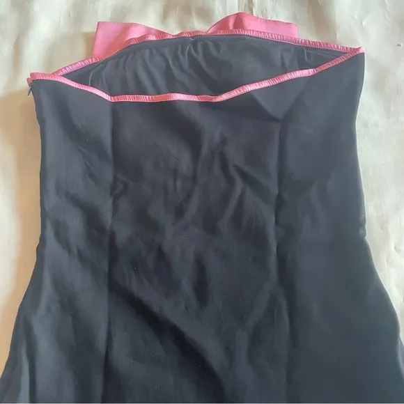 Tigermist- Black Strapless Mini Dress with Pink Bow Size Large NO GLOVES