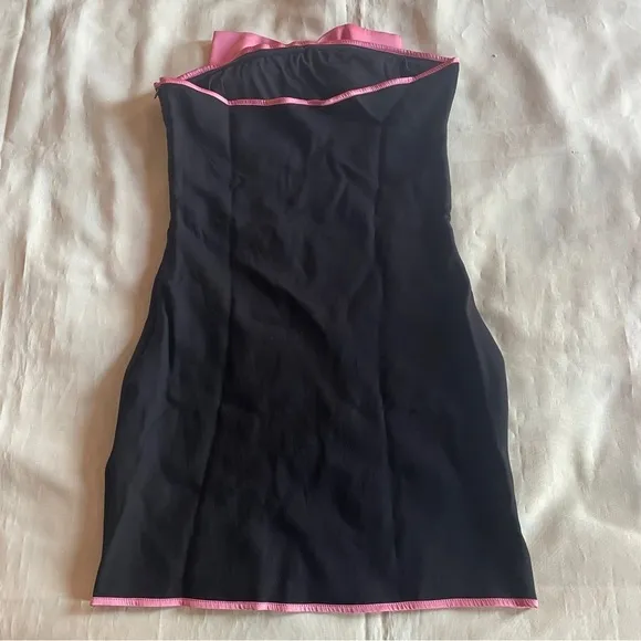 Tigermist- Black Strapless Mini Dress with Pink Bow Size Large NO GLOVES