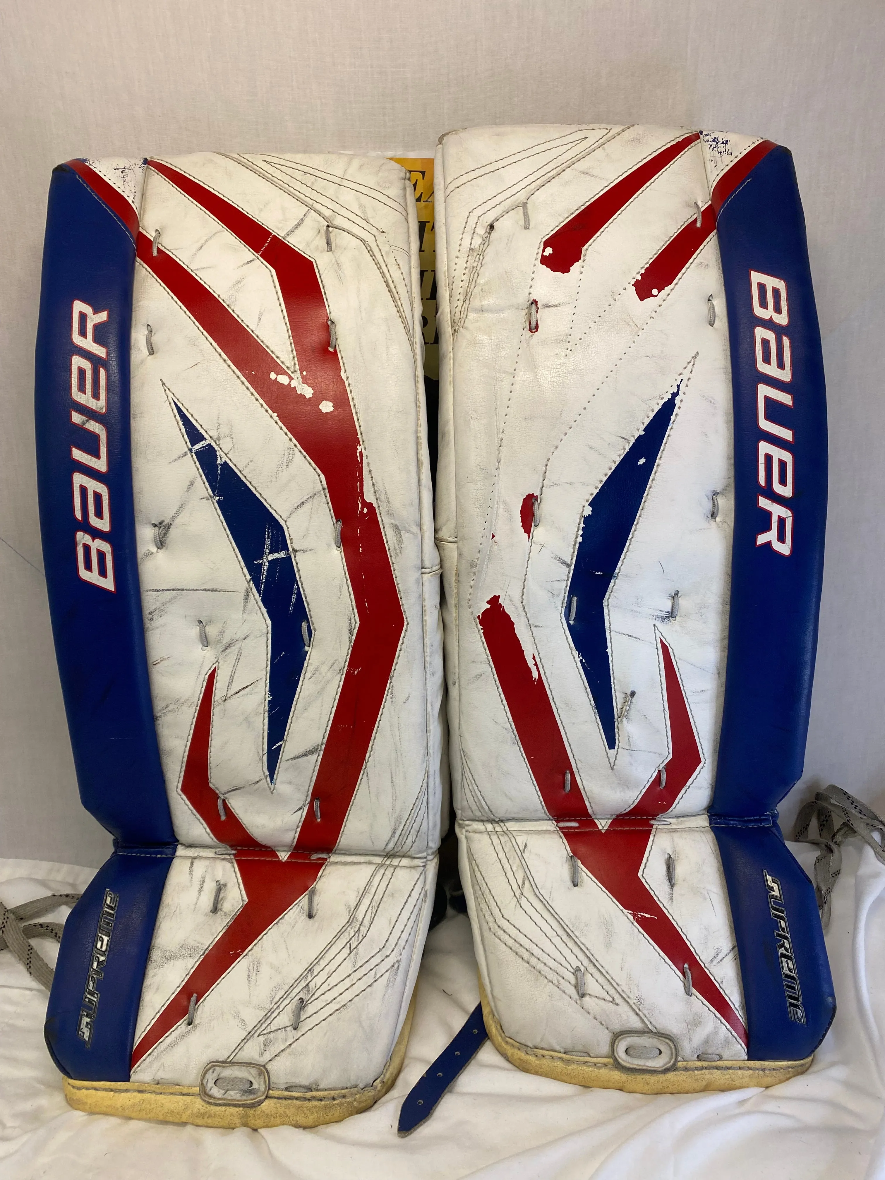 Used Bauer supreme one70 Size 28"   1" Red White Blue Ice Hockey Goalie Leg Pads